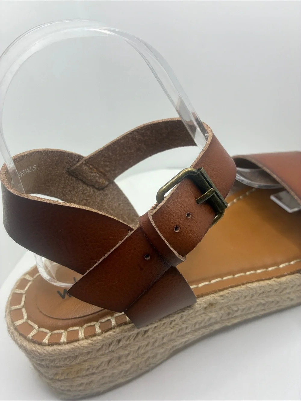 WHITE. MT  WOMAN’ SANDALS / ESPERDRILL  OPEN TOE/ BUCKLE CLOSURE / 8.5